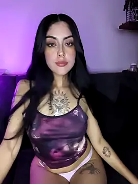 Snapshot of Mazikeen-- chatting on November 2025 10:36:02 PM Mazikeen-- online show from November 2025 10:36:02 PM