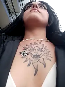 Snapshot of Mazikeen-- chatting on February 2025 09:50:01 PM Mazikeen-- online show from February 2025 09:50:01 PM