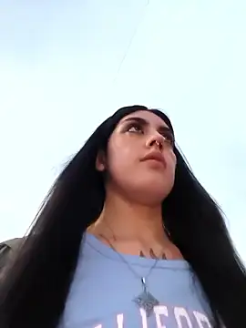 Snapshot of Mazikeen-- chatting on September 2025 11:04:02 PM Mazikeen-- online show from September 2025 11:04:02 PM