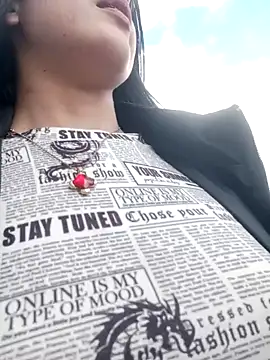 Snapshot of Mazikeen-- chatting on January 2025 09:40:01 PM Mazikeen-- online show from January 2025 09:40:01 PM