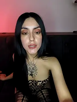 Snapshot of Mazikeen-- chatting on December 2025 10:33:02 PM Mazikeen-- online show from December 2025 10:33:02 PM