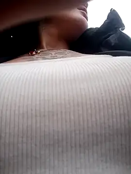 Snapshot of Mazikeen-- chatting on February 2025 10:30:01 PM Mazikeen-- online show from February 2025 10:30:01 PM