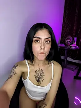 Snapshot of Mazikeen-- chatting on November 2025 11:09:01 PM Mazikeen-- online show from November 2025 11:09:01 PM