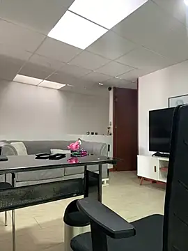 DanielGomez9 online show from April 2026 08:26:02 PM