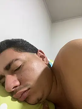 Snapshot of DanielGomez9 chatting on March 2025 11:25:01 PM DanielGomez9 online show from March 2025 11:25:01 PM