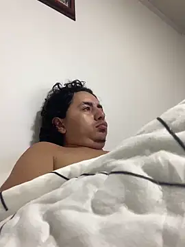 Snapshot of DanielGomez9 chatting on October 2025 02:54:01 AM DanielGomez9 online show from October 2025 02:54:01 AM