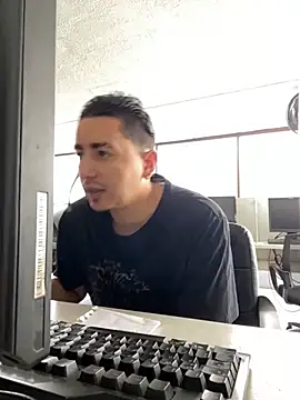 Snapshot of DanielGomez9 chatting on February 2025 01:30:01 PM DanielGomez9 online show from February 2025 01:30:01 PM