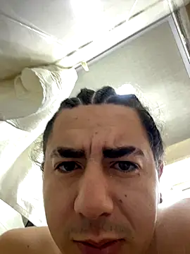 Snapshot of DanielGomez9 chatting on September 2025 01:03:02 PM DanielGomez9 online show from September 2025 01:03:02 PM