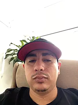 Snapshot of DanielGomez9 chatting on March 2025 04:29:02 PM DanielGomez9 online show from March 2025 04:29:02 PM