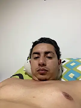 Snapshot of DanielGomez9 chatting on March 2025 03:32:02 AM DanielGomez9 online show from March 2025 03:32:02 AM