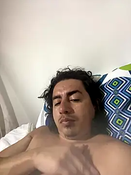 DanielGomez9 online show from December 2025 02:06:01 AM