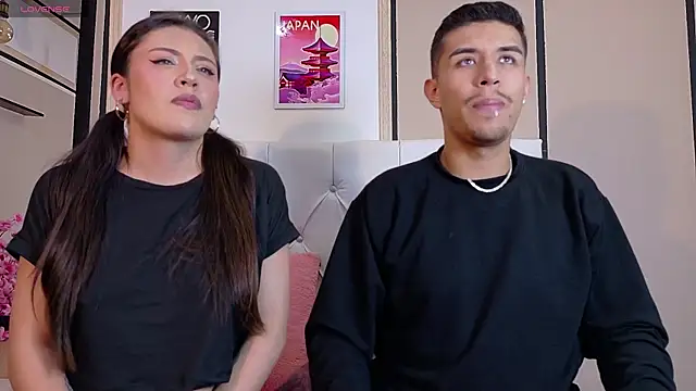 BradLovEmma  online show from November 2025 02:34:02 AM