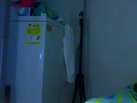 Ian zaenzz online show from February 2025 07:06:02 PM