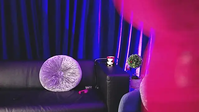 RosaCatalleya online show from April 2026 04:19:01 AM