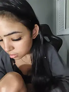Snapshot of Livia_Diaz chatting on July 2026 01:28:02 AM Livia Diaz online show from July 2026 01:28:02 AM