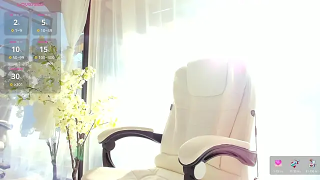 Russian Ava online show from December 2025 09:00:01 AM