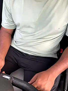 Snapshot of bighorn2000 chatting on November 2025 11:47:02 AM bighorn2000 online show from November 2025 11:47:02 AM