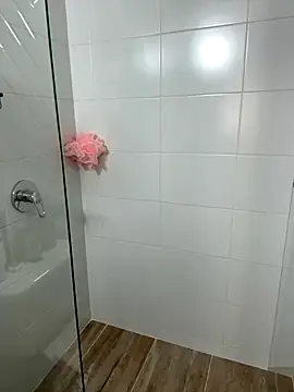 Eva Gonzalez online show from October 2025 03:35:02 PM