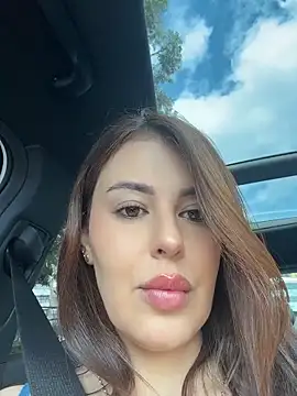 Eva Gonzalez online show from April 2026 01:46:01 PM
