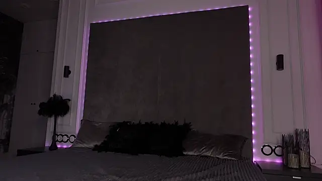 mila blvck online show from September 2025 02:23:02 PM