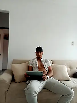 bonehur online show from October 2025 09:36:01 PM