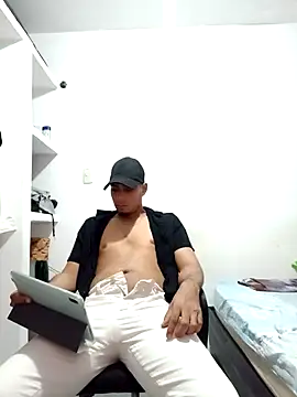 bonehur online show from October 2025 09:51:01 PM