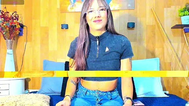 marianaa90 online show from May 2026 01:03:01 PM