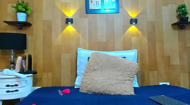 marianaa90 online show from March 2025 07:25:02 PM