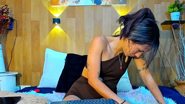 marianaa90 online show from April 2026 04:11:01 PM