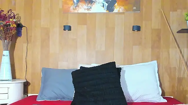 marianaa90 online show from February 2026 11:51:01 AM