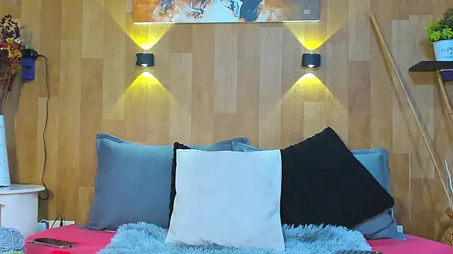 marianaa90 online show from February 2026 04:18:02 PM