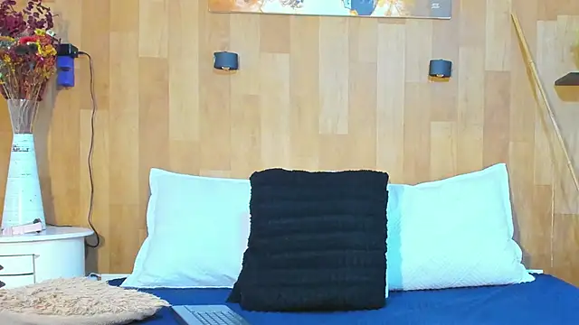 marianaa90 online show from February 2026 04:14:01 PM