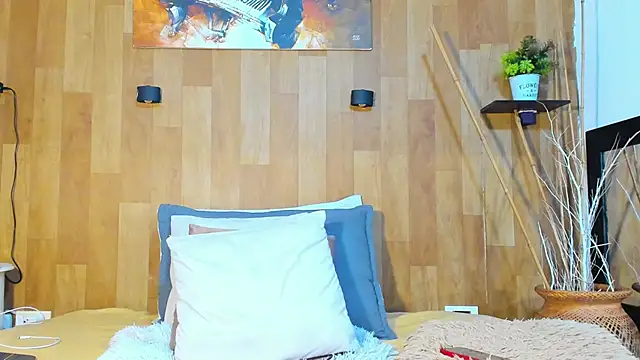 marianaa90 online show from April 2026 03:19:01 PM