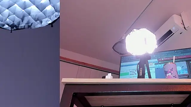 Siouxsie cenobite online show from April 2026 11:25:02 AM