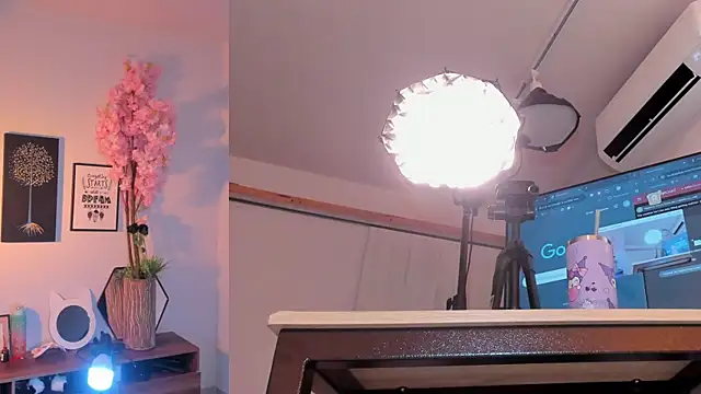 Siouxsie cenobite online show from March 2026 11:23:01 AM