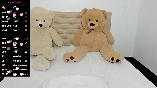 DarcieJane online show from December 2024 06:44:01 PM