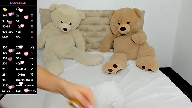 DarcieJane online show from December 2024 09:01:01 PM