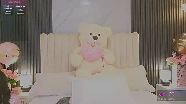 Madiee Rhea online show from May 2026 07:50:02 PM