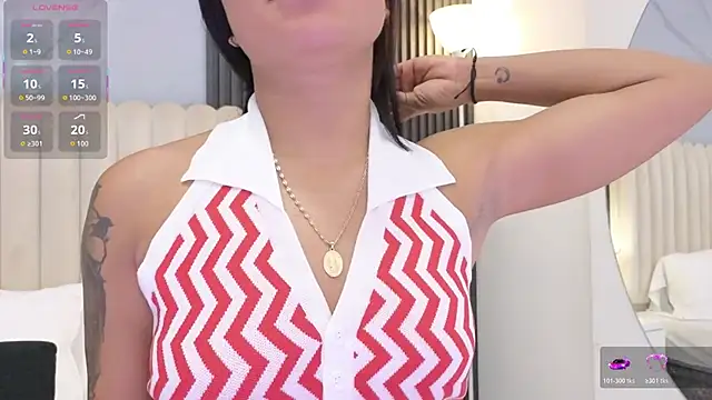 Madiee Rhea online show from April 2026 08:00:01 PM