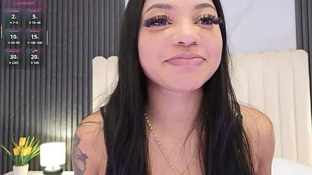 Madiee Rhea online show from April 2026 07:50:02 PM