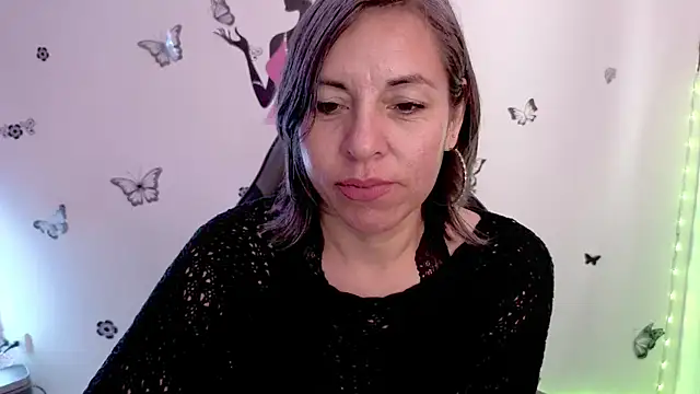 Lady breaks hearts online show from May 2026 02:09:02 PM