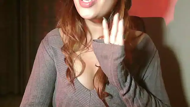 Snapshot of urvashihott chatting on January 2025 01:41:02 PM urvashihott online show from January 2025 01:41:02 PM