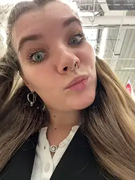 Holy Tereza online show from March 2025 03:17:02 PM