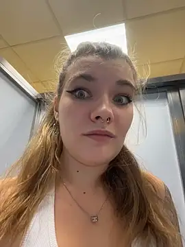 Holy Tereza online show from November 2025 03:51:01 PM