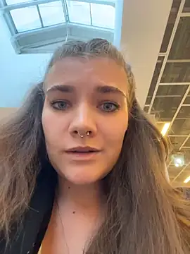 Holy Tereza online show from May 2026 04:05:01 PM