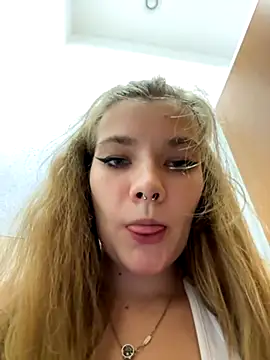 Holy Tereza online show from September 2025 03:38:02 PM