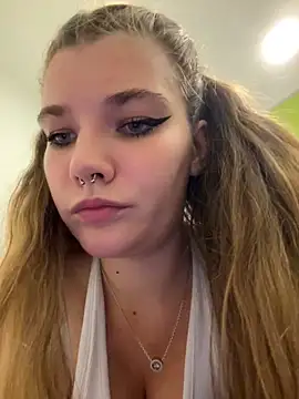 Holy Tereza online show from October 2025 03:38:02 PM