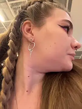 Holy Tereza online show from February 2026 03:45:02 PM