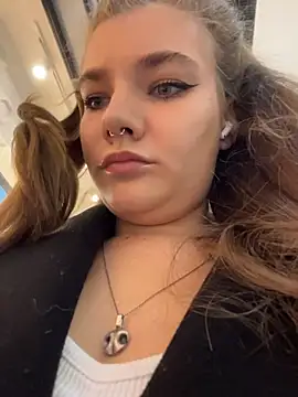 Holy Tereza online show from May 2026 03:21:01 PM