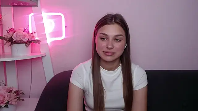 MilanaAngelAs online show from May 2026 07:45:02 PM